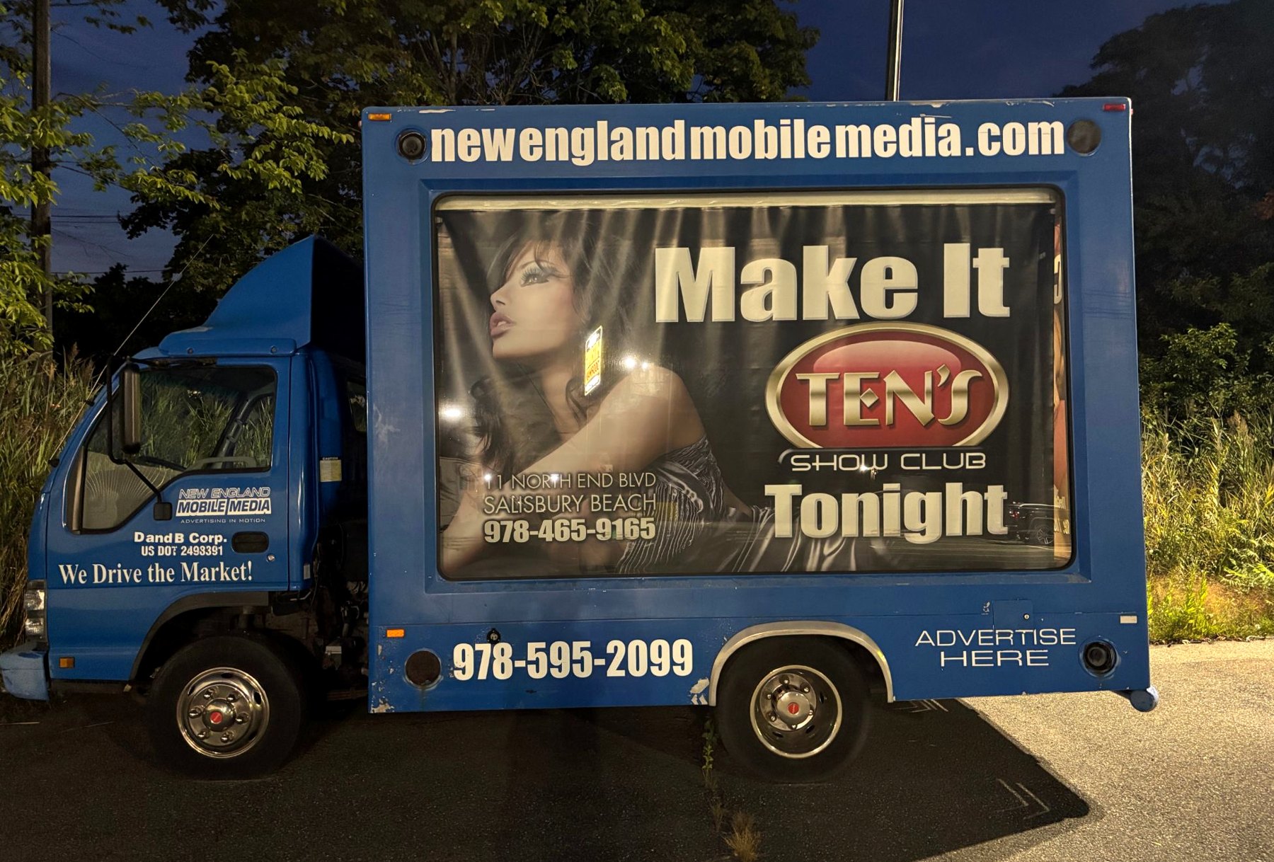 The truck on the road — Ten's panel